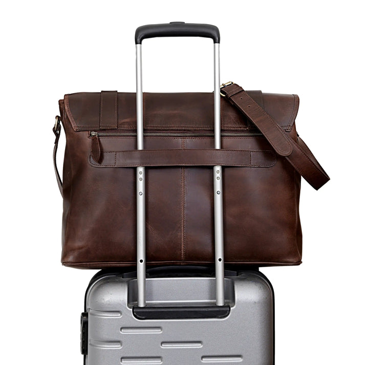 LUXE VOYAGER LEATHER MESSENGER  BROWN  18 L x 5 W x 13 H
